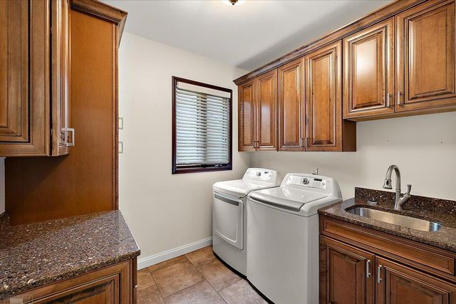 49312 Walnut Creek Drive, Macomb Twp, MI 48044