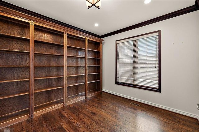 49312 Walnut Creek Drive, Macomb Twp, MI 48044