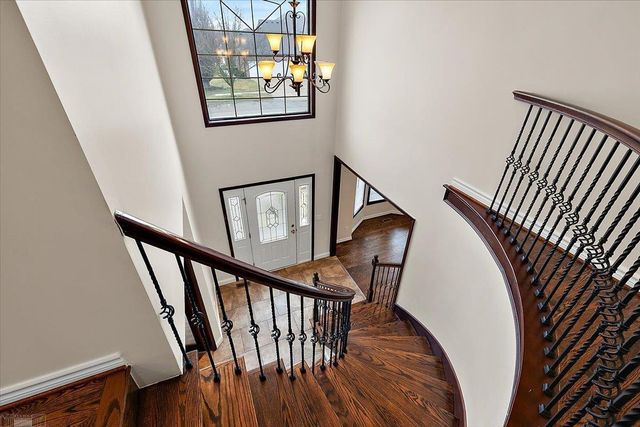 49312 Walnut Creek Drive, Macomb Twp, MI 48044