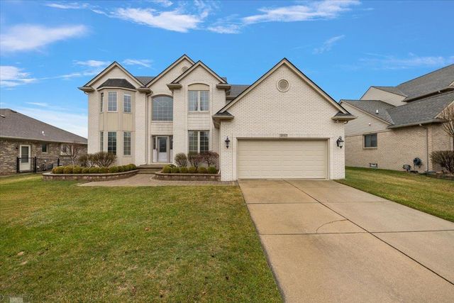 49312 Walnut Creek Drive, Macomb Twp, MI 48044