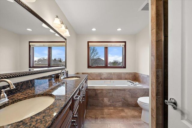 49312 Walnut Creek Drive, Macomb Twp, MI 48044