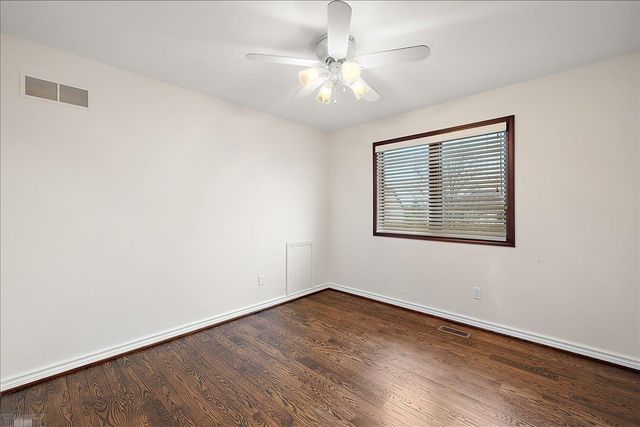 49312 Walnut Creek Drive, Macomb Twp, MI 48044