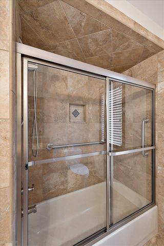 49312 Walnut Creek Drive, Macomb Twp, MI 48044