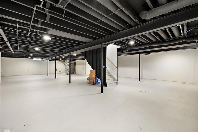 49312 Walnut Creek Drive, Macomb Twp, MI 48044