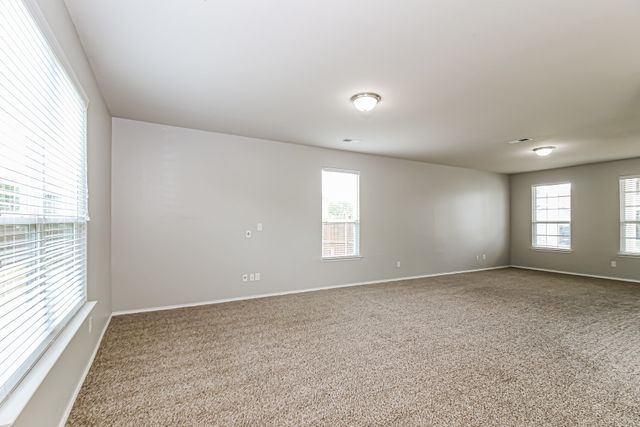 2209 Windsor Farms Drive, Denton, TX 76207