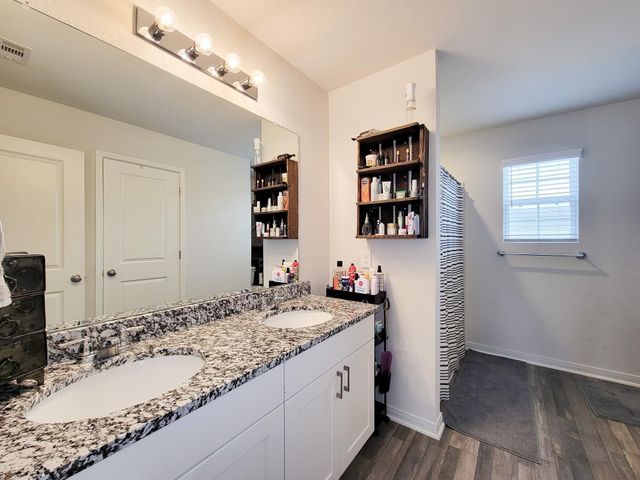 111 Avalon Drive, Huntsville, TX 77320