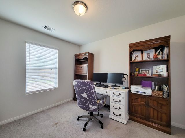 111 Avalon Drive, Huntsville, TX 77320