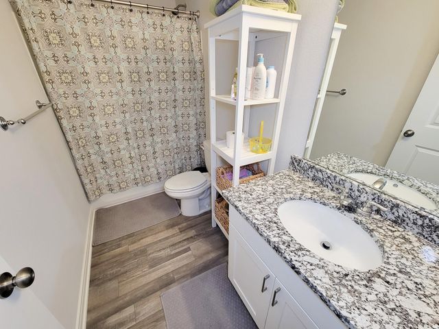 111 Avalon Drive, Huntsville, TX 77320