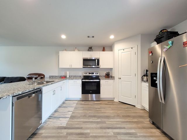 111 Avalon Drive, Huntsville, TX 77320