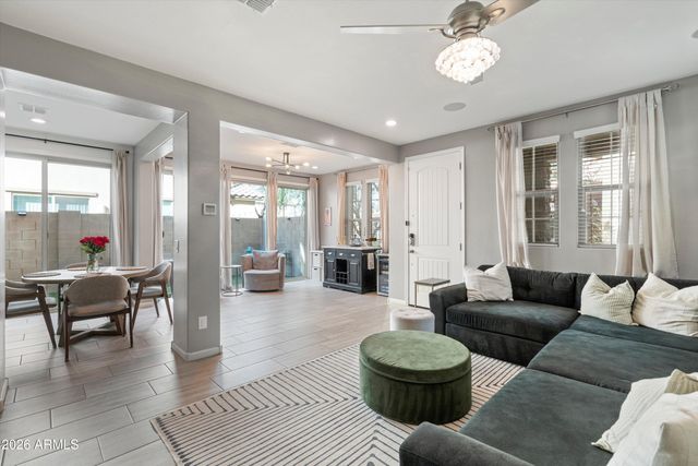 3183 S MAGNOLIA Lane, Chandler, AZ 85286