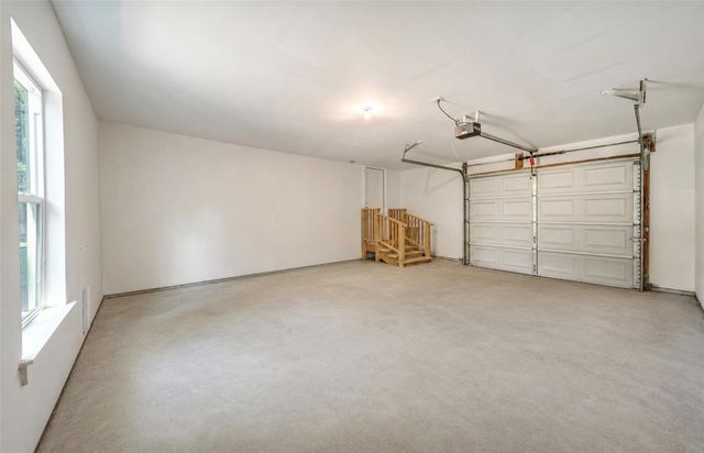 717 Clayton Street, Tomball, TX 77375