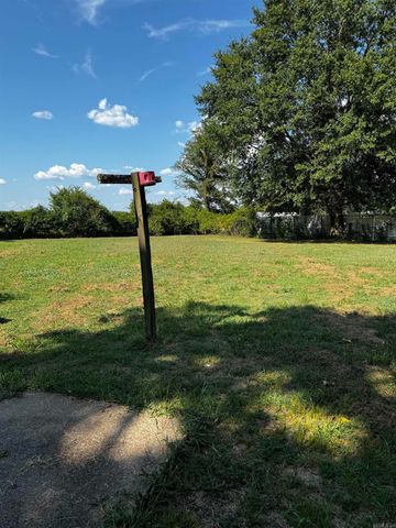 9878 Highway 64, Clarksville, AR 72830