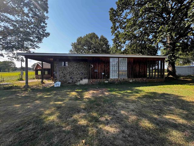 9878 Highway 64, Clarksville, AR 72830