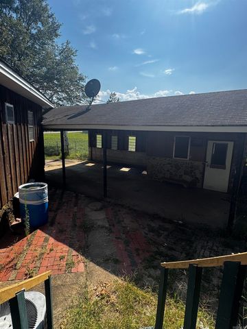 9878 Highway 64, Clarksville, AR 72830