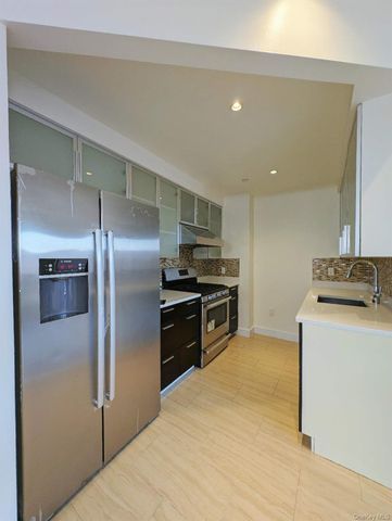 13619 Franklin Avenue 4C, Flushing, NY 11355