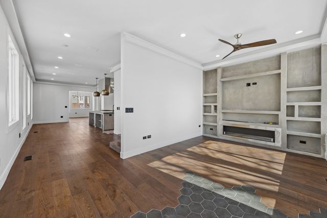 1412 W Fuller Street, Chicago, IL 60608