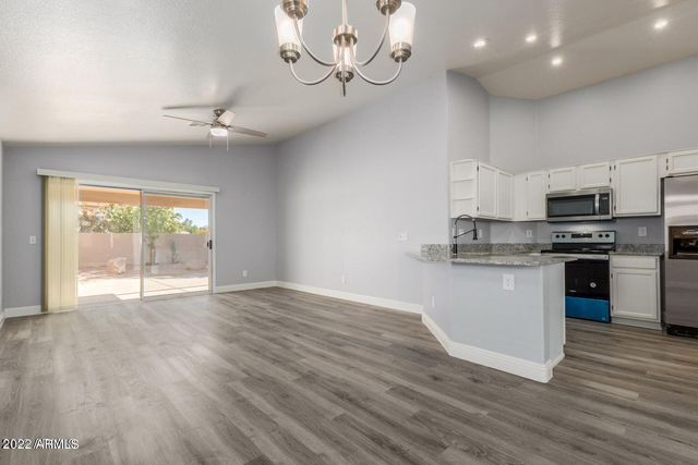 109 W Helena Drive, Phoenix, AZ 85023
