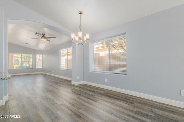 109 W Helena Drive, Phoenix, AZ 85023