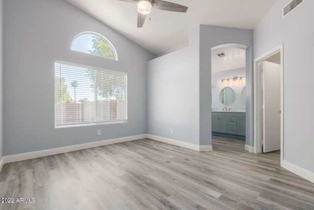 109 W Helena Drive, Phoenix, AZ 85023