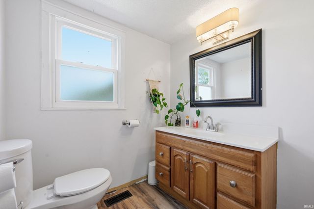 5850 W 100, Tipton, IN 46072