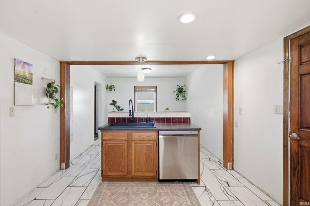 5850 W 100, Tipton, IN 46072
