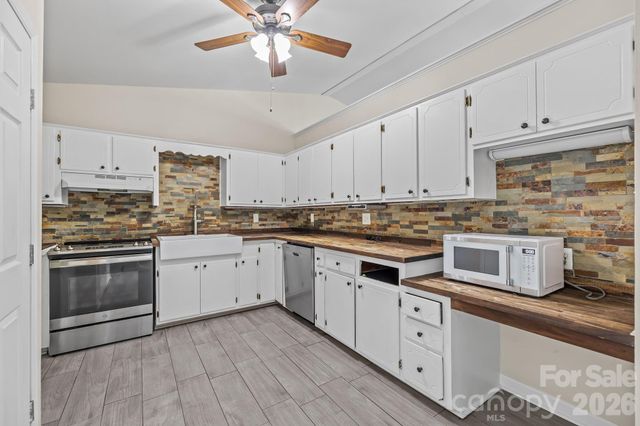 3545 Heather Lane, Gastonia, NC 28056