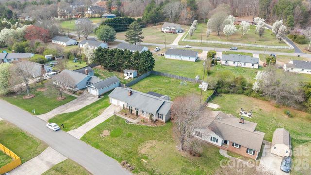 3545 Heather Lane, Gastonia, NC 28056