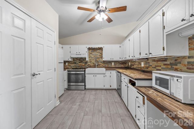 3545 Heather Lane, Gastonia, NC 28056