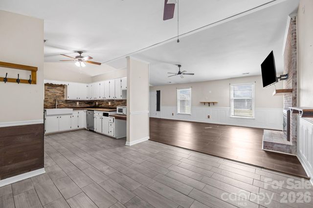 3545 Heather Lane, Gastonia, NC 28056