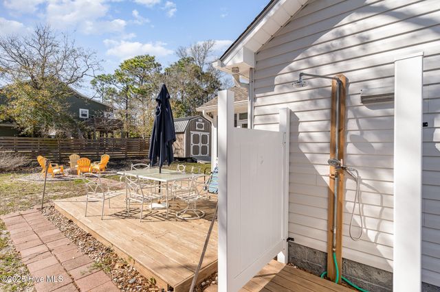 117 NE 13th Street, Oak Island, NC 28465