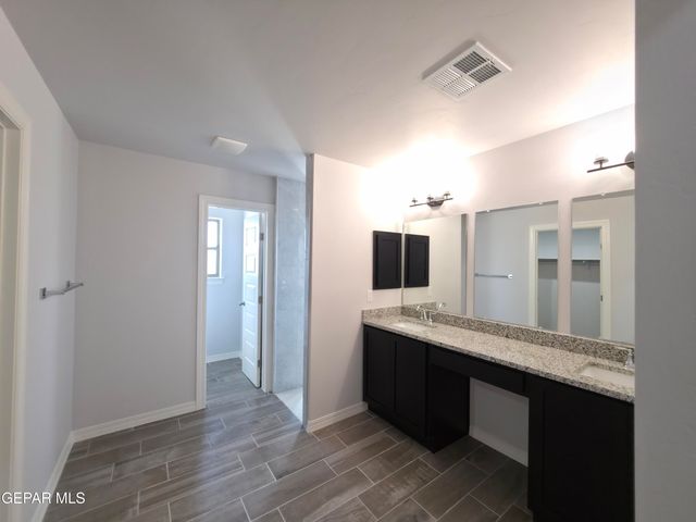 9935 Rhiannon Place, Socorro, TX 79927