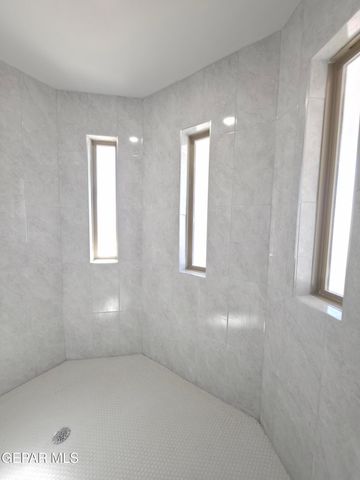 9935 Rhiannon Place, Socorro, TX 79927