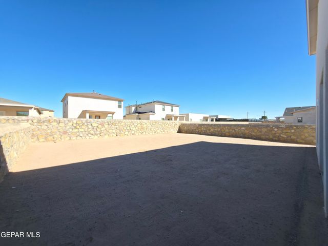 9935 Rhiannon Place, Socorro, TX 79927