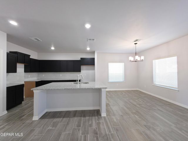 9935 Rhiannon Place, Socorro, TX 79927