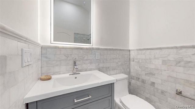 177 Red Creek Road, Hampton Bays, NY 11946