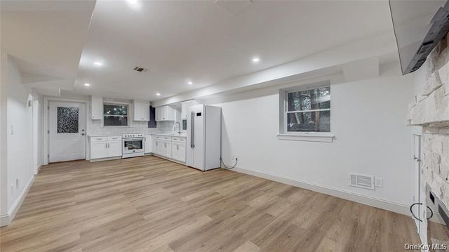 177 Red Creek Road, Hampton Bays, NY 11946