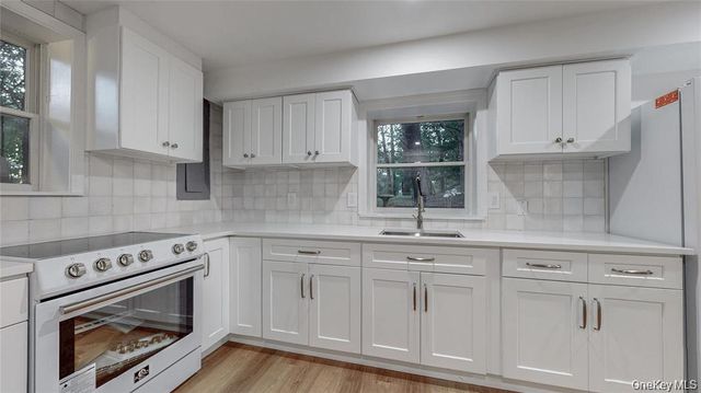 177 Red Creek Road, Hampton Bays, NY 11946