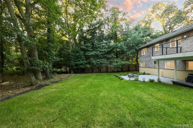 177 Red Creek Road, Hampton Bays, NY 11946