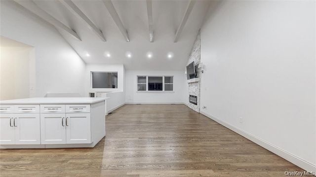 177 Red Creek Road, Hampton Bays, NY 11946