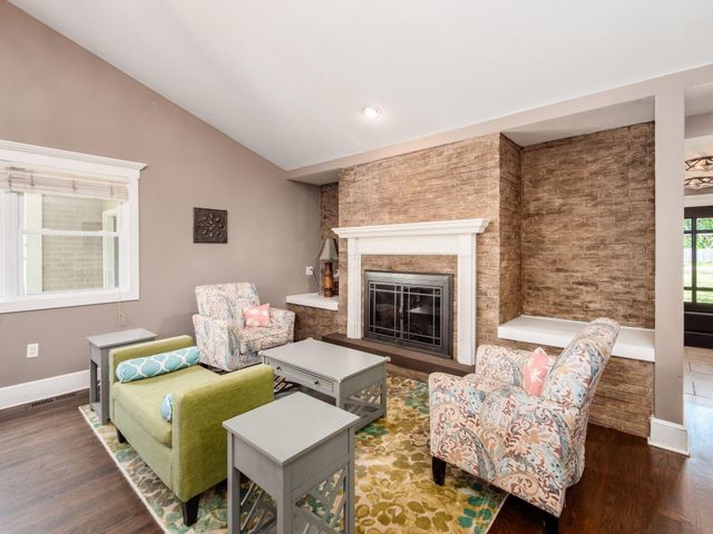 623 Park Road, Worthington, OH 43085