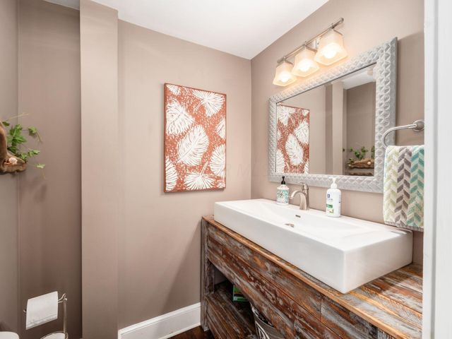 623 Park Road, Worthington, OH 43085