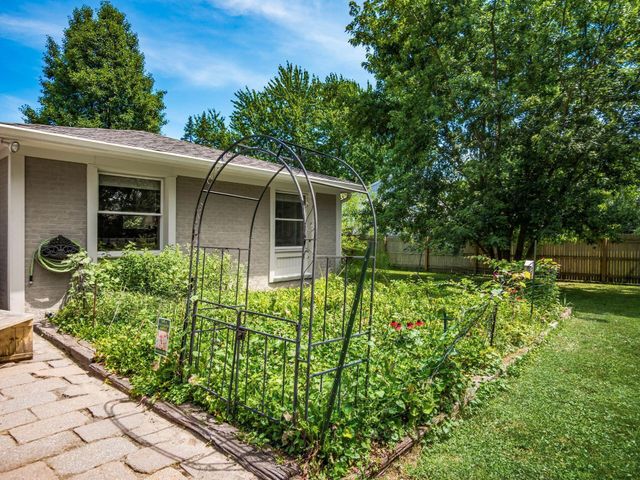 623 Park Road, Worthington, OH 43085