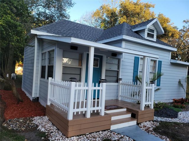 5548 11TH STREET, Zephyrhills, FL 33542