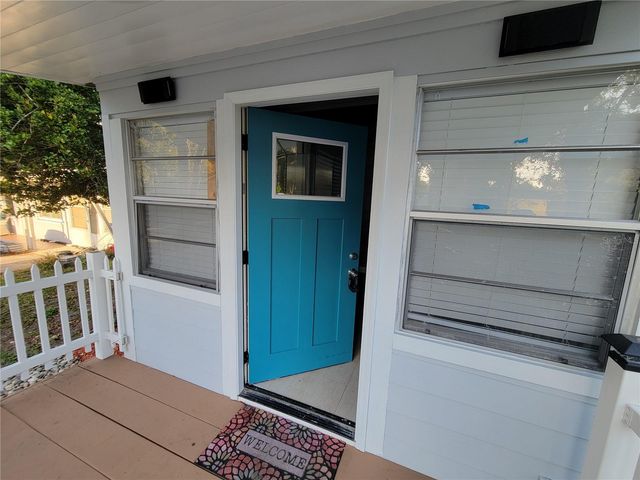 5548 11TH STREET, Zephyrhills, FL 33542