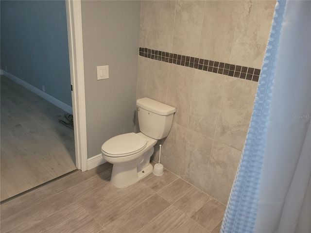 5548 11TH STREET, Zephyrhills, FL 33542