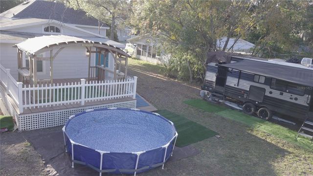 5548 11TH STREET, Zephyrhills, FL 33542