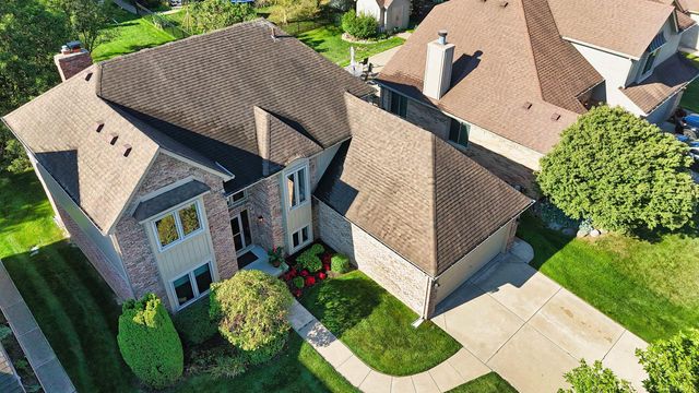 15792 Constitution Drive, Macomb, MI 48044