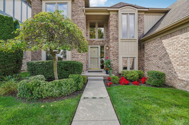 15792 Constitution Drive, Macomb, MI 48044