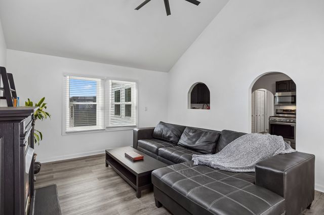 524 E Trinity Ln, Nashville, TN 37207