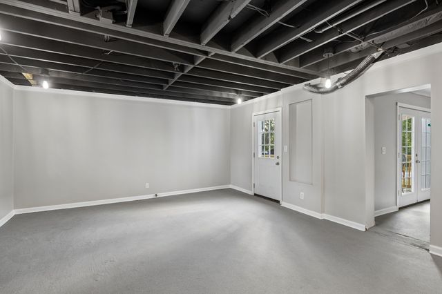 524 E Trinity Ln, Nashville, TN 37207